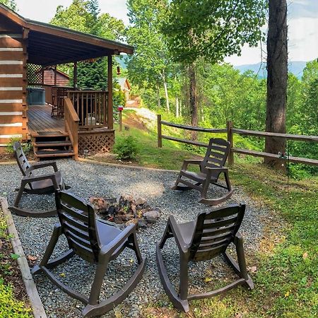 Cozy Cabin With Hot Tub And Smoky Mountain Views! Villa Bryson City Exteriör bild