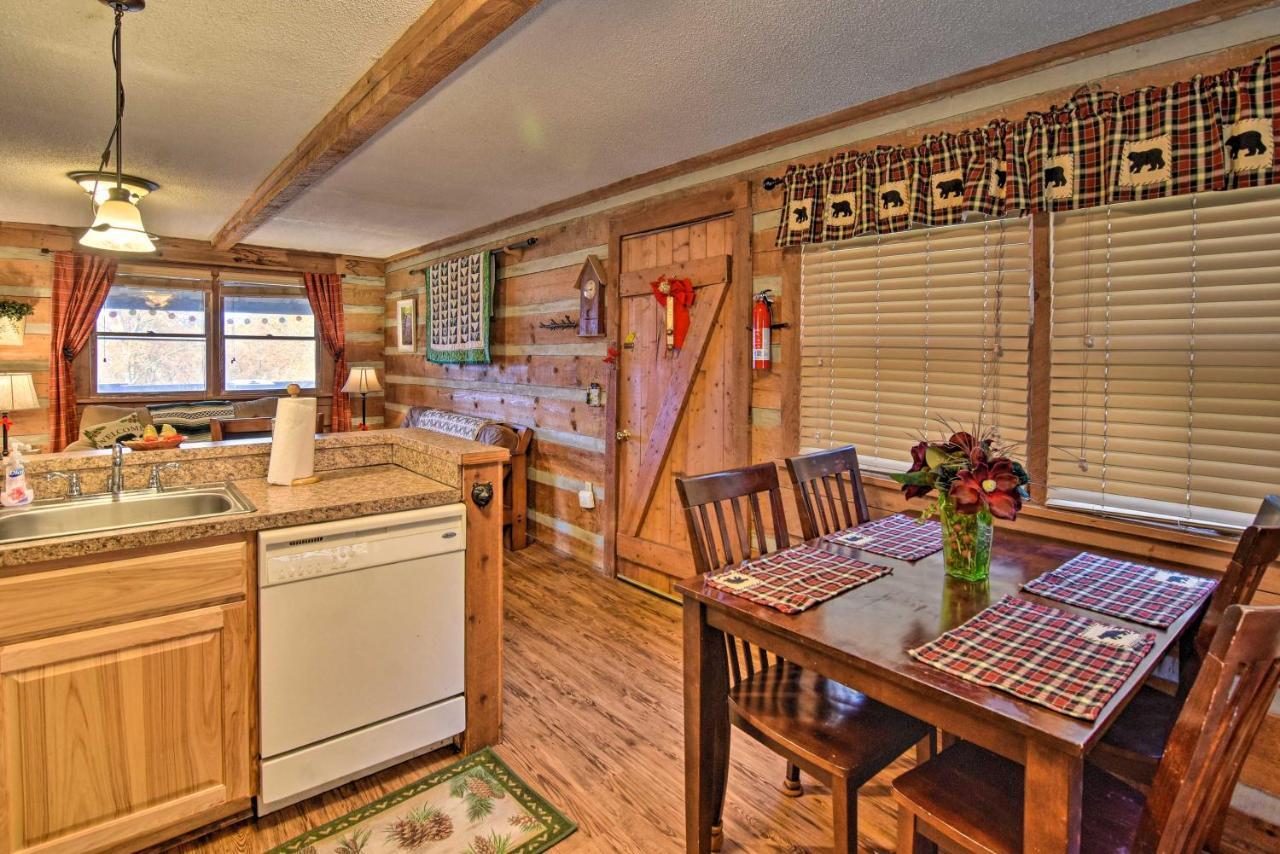 Cozy Cabin With Hot Tub And Smoky Mountain Views! Villa Bryson City Exteriör bild