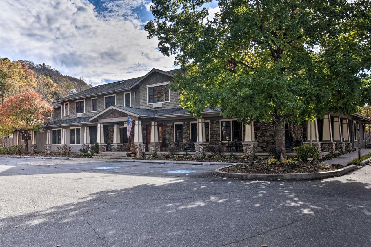 Cozy Cabin With Hot Tub And Smoky Mountain Views! Villa Bryson City Exteriör bild