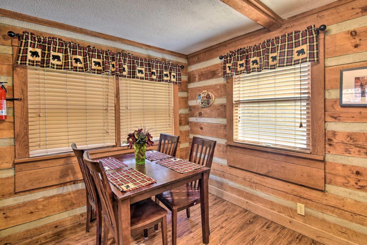 Cozy Cabin With Hot Tub And Smoky Mountain Views! Villa Bryson City Exteriör bild